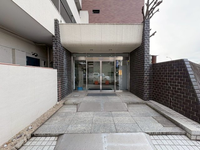 4/10 エントランス