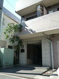 14/16 エントランス