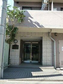 15/16 エントランス