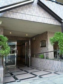 15/16 エントランス