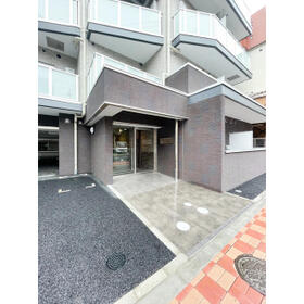 4/5 エントランス