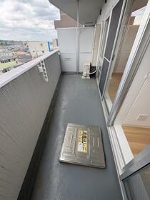 13/16 バルコニー