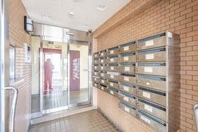 2/2 エントランス