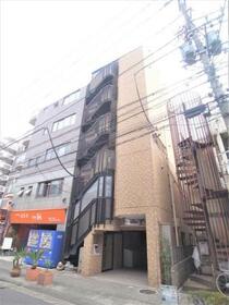 14/14 エントランス