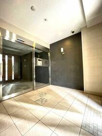 2/2 エントランス