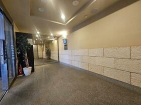 5/5 エントランス