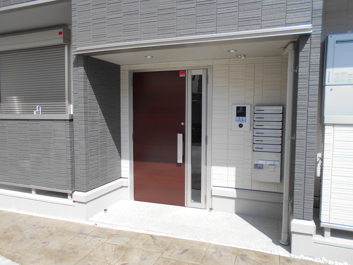 18/20 エントランス