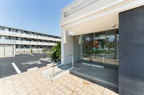 14/15 エントランス