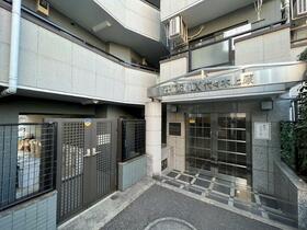 2/2 エントランス