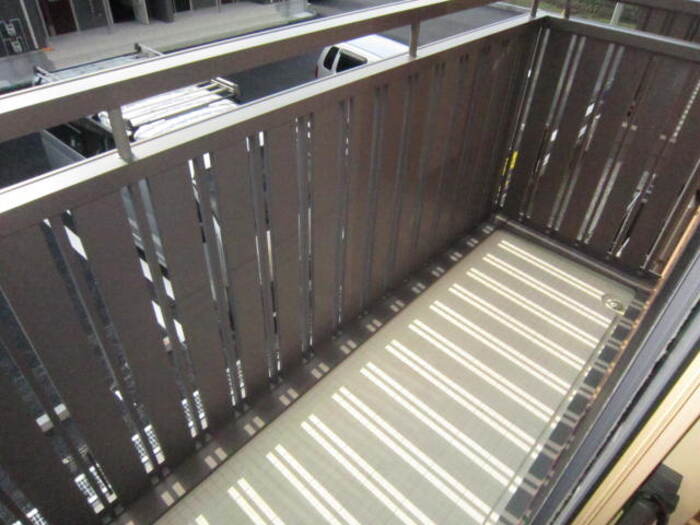 16/20 バルコニー