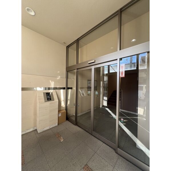 6/6 エントランス