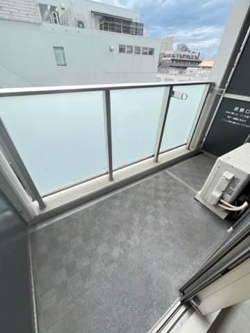 16/20 バルコニー