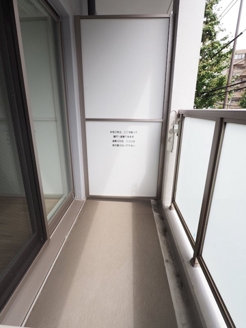 13/30 バルコニー