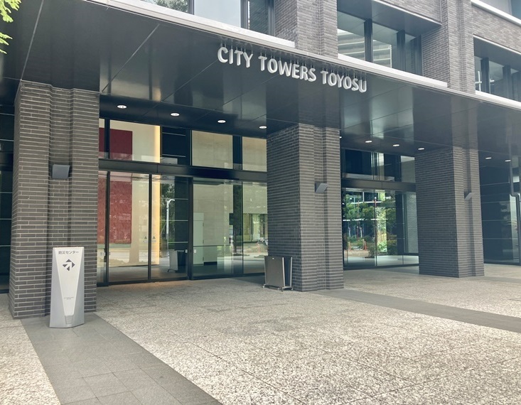 14/14 エントランス