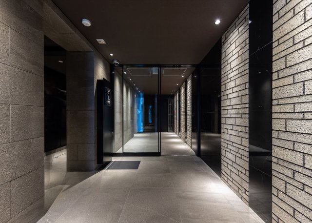 25/30 エントランス