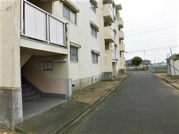 15/16 エントランス