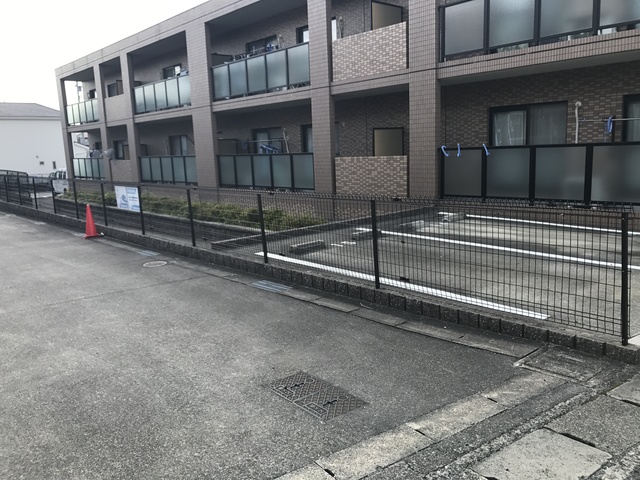 17/23 駐車場