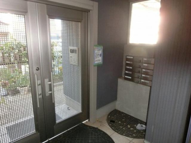 23/23 エントランス