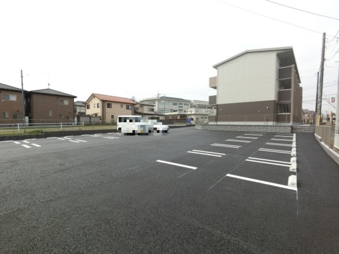 20/28 駐車場