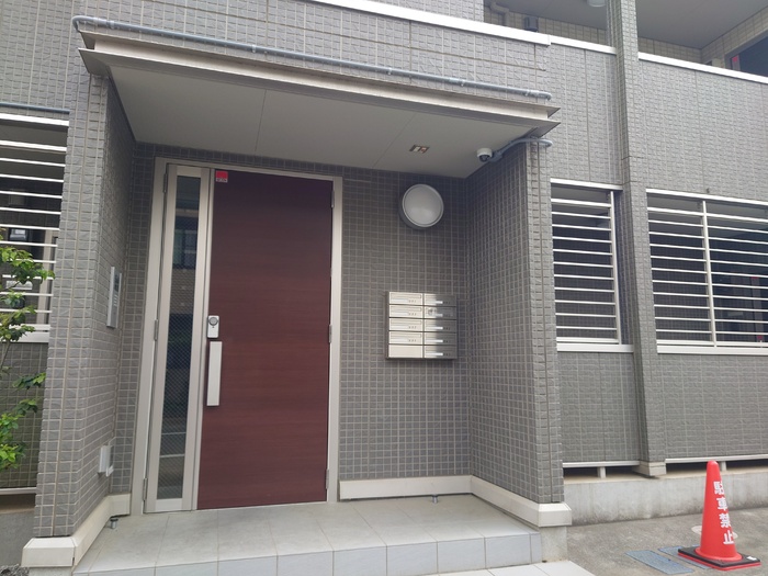 16/16 エントランス