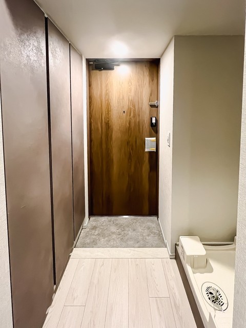 17/30 玄関