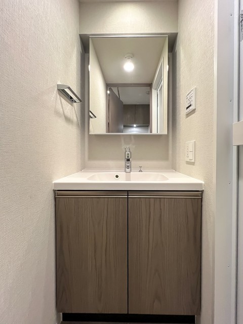 21/30 洗面