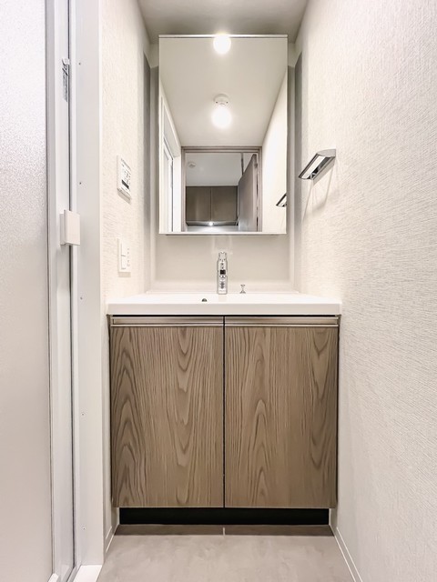 21/30 洗面