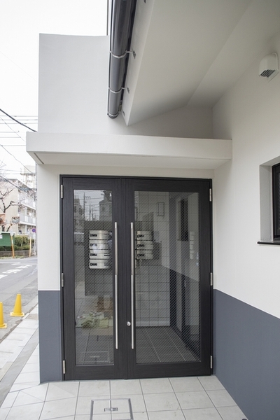 2/3 エントランス