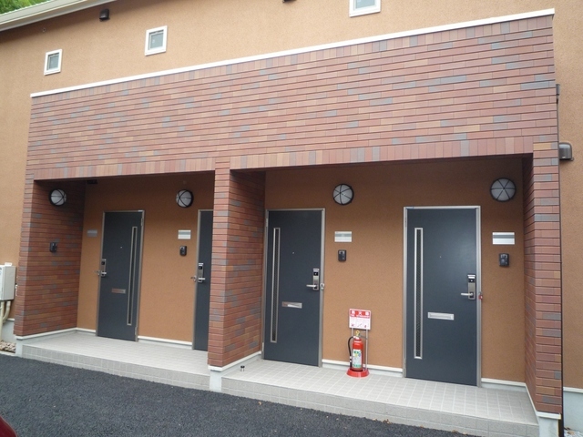 2/4 エントランス