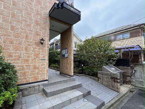 14/14 エントランス