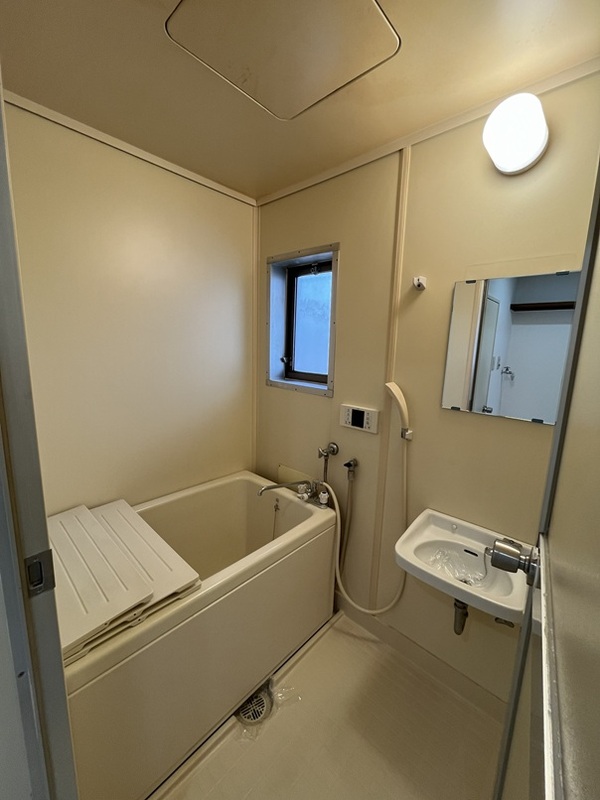 13/21 浴室