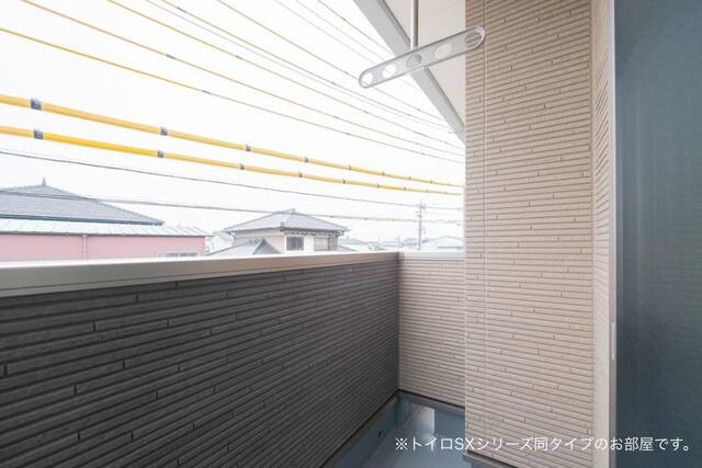 13/20 バルコニー