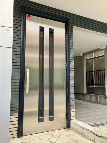 15/16 エントランス