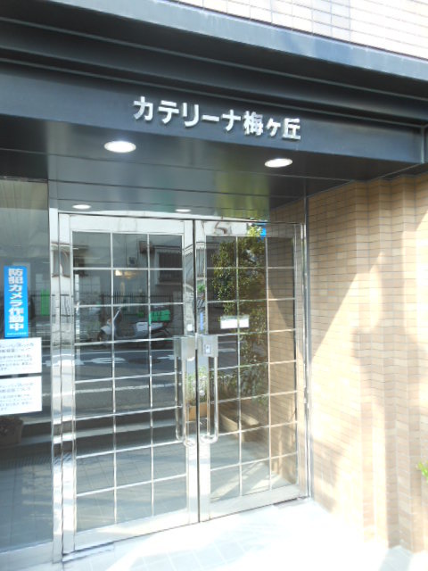 27/28 エントランス