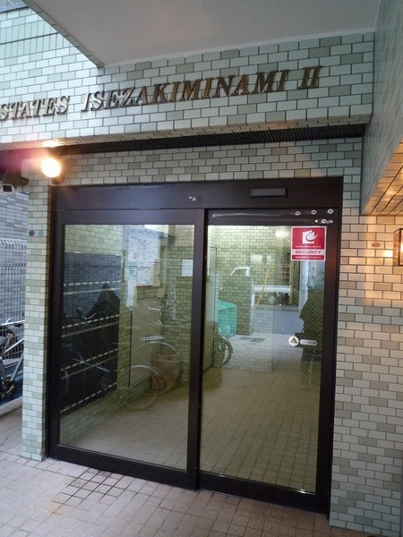 3/4 エントランス