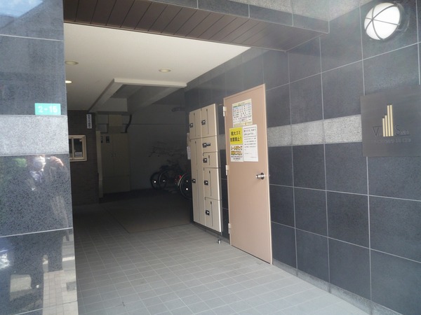 3/4 エントランス