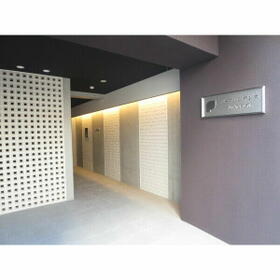 15/16 エントランス