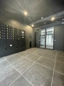 2/2 エントランス