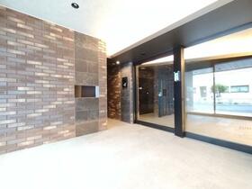 3/3 エントランス