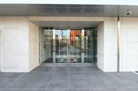 14/14 エントランス