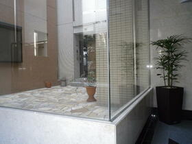 15/16 エントランス