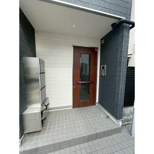 4/5 エントランス