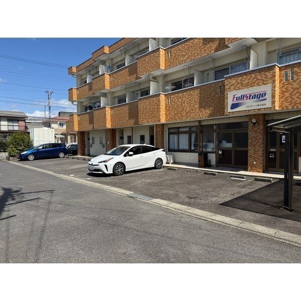 8/8 駐車場
