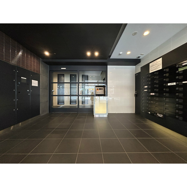 14/19 エントランス