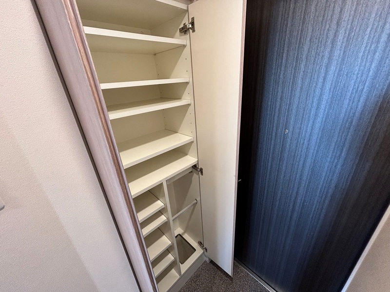 16/18 エントランス