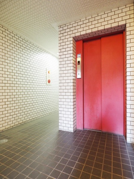 22/22 エントランス