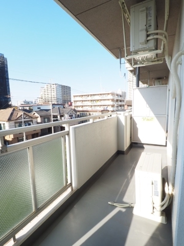 18/23 バルコニー