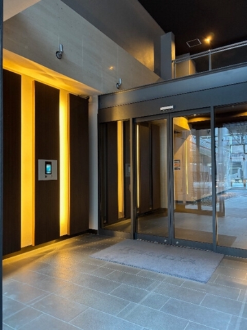 14/19 エントランス