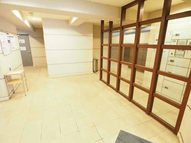 16/22 エントランス