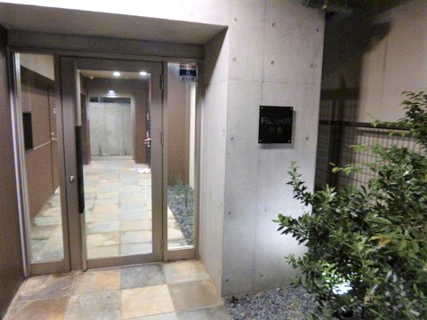 17/24 エントランス